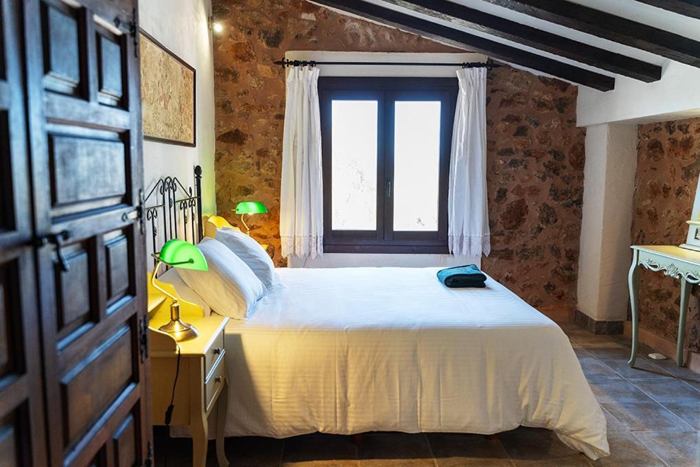 Masia De Matuta Vall de Almonacid エクステリア 写真