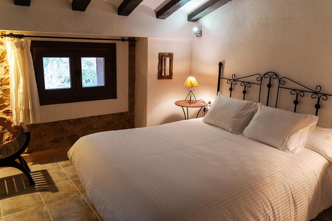 Masia De Matuta Vall de Almonacid エクステリア 写真