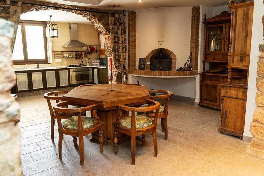Masia De Matuta Vall de Almonacid エクステリア 写真